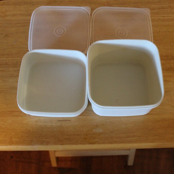Vintage Igloo Sandwich and Salad containers - Picture 3 of 4